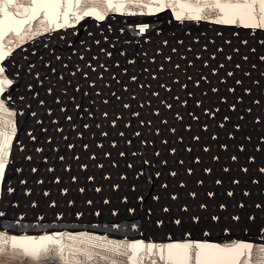 Lularoe Amy 2x tee